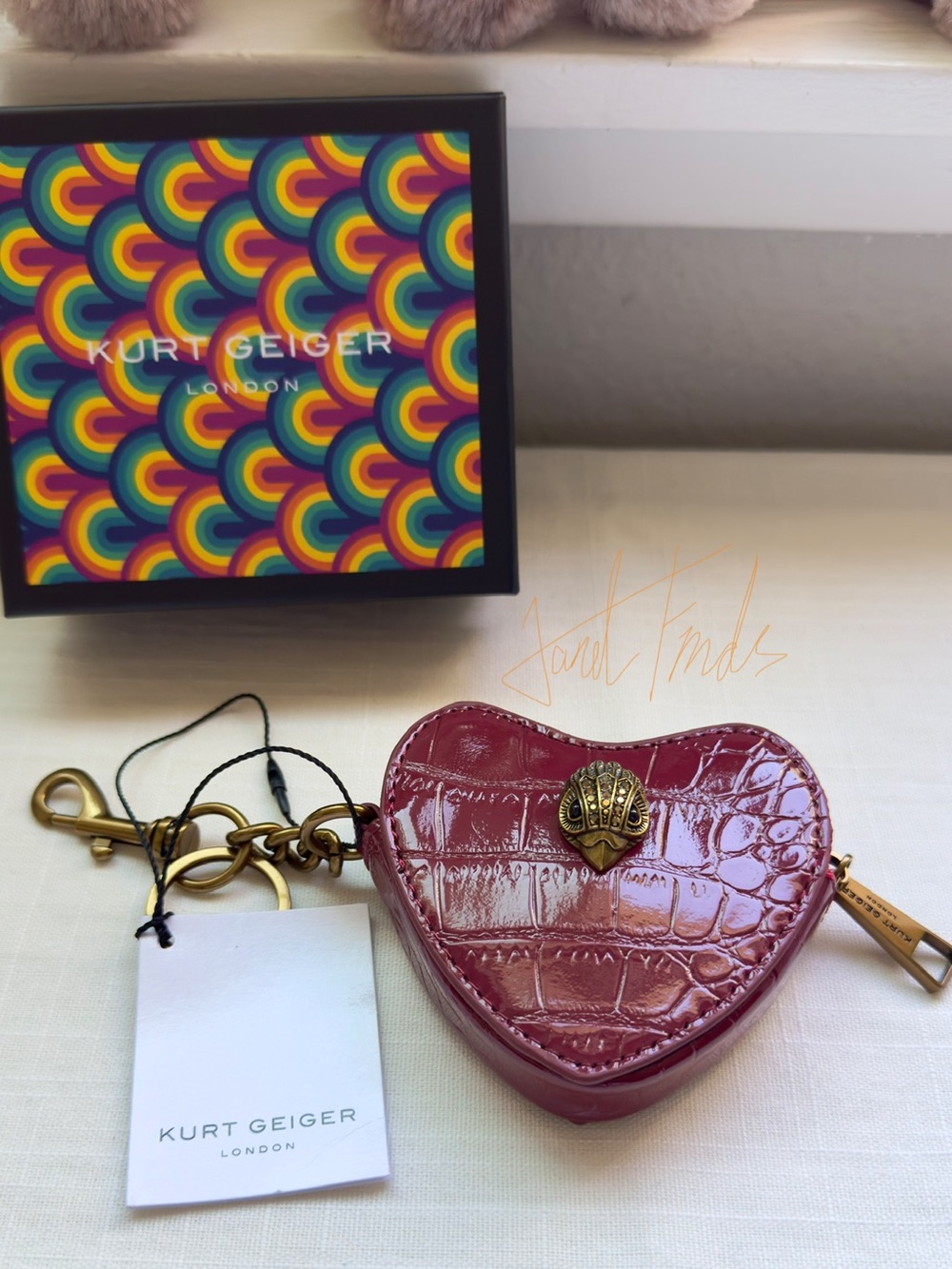 NWT ❤️ KURT GEIGER LONDON RED KENSINGTON HEART CHARM